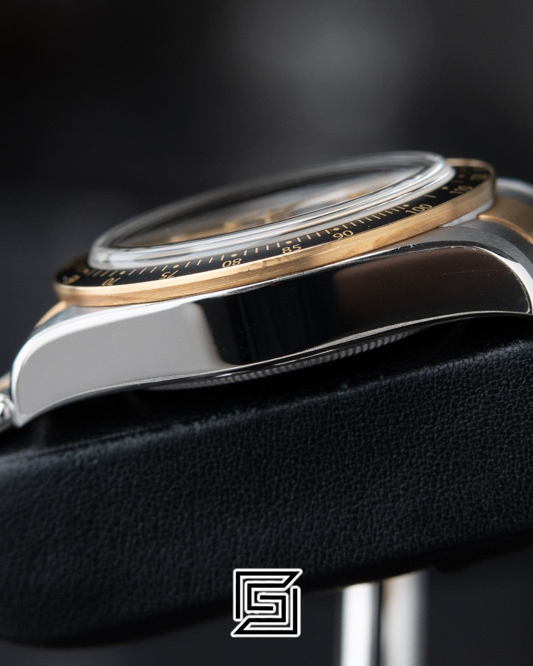 Tudor Black Bay Half Gold Gold Counters