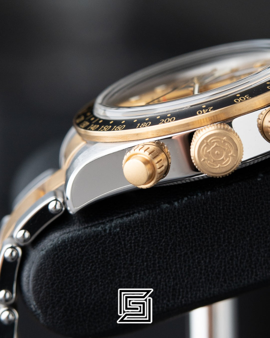 Tudor Black Bay Half Gold Gold Counters