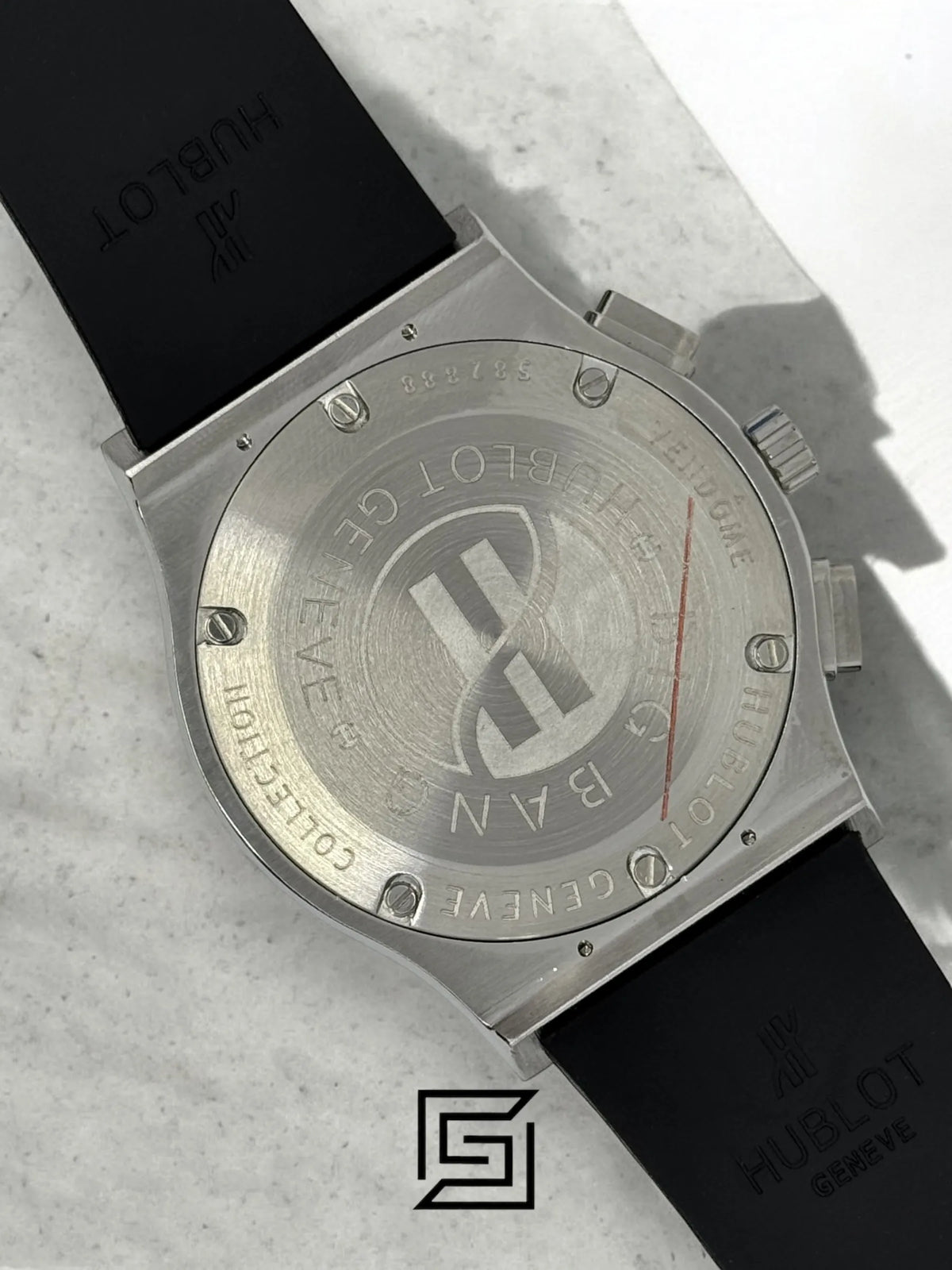 watches HUBLOT CLASSIC NEW - Black Rubber Band - Black Dial - Silver Body