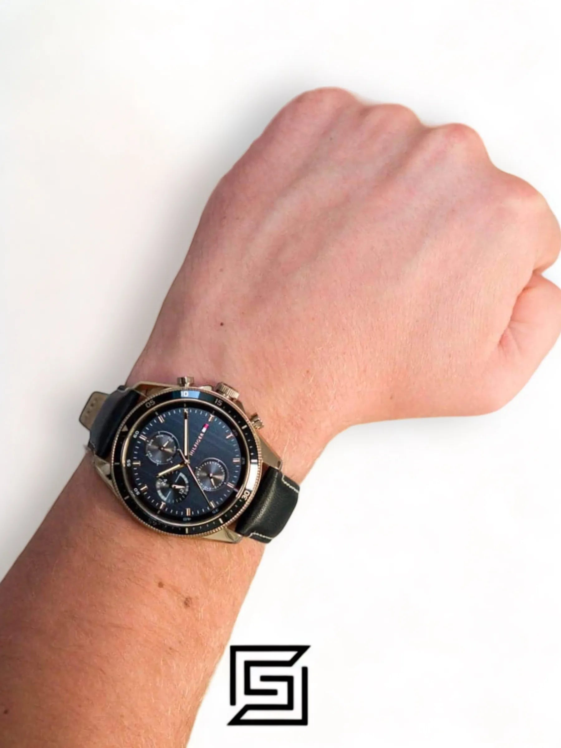 Tommy Hilfiger watches Men's Leather Analog Watch - 1791836