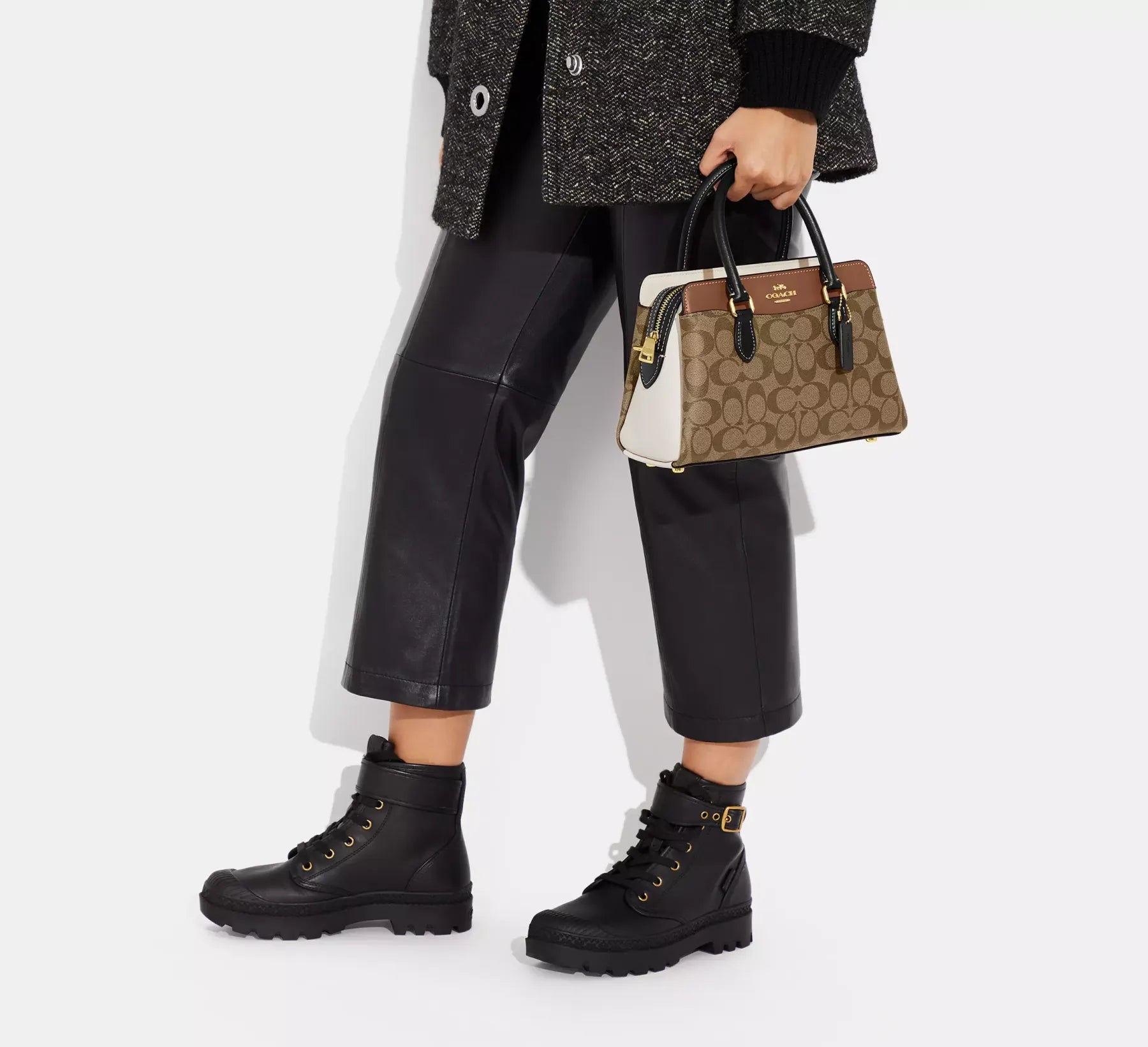 حقيبة يد Coach Mini Darcie Carryall من قماش Signature الملون CH287