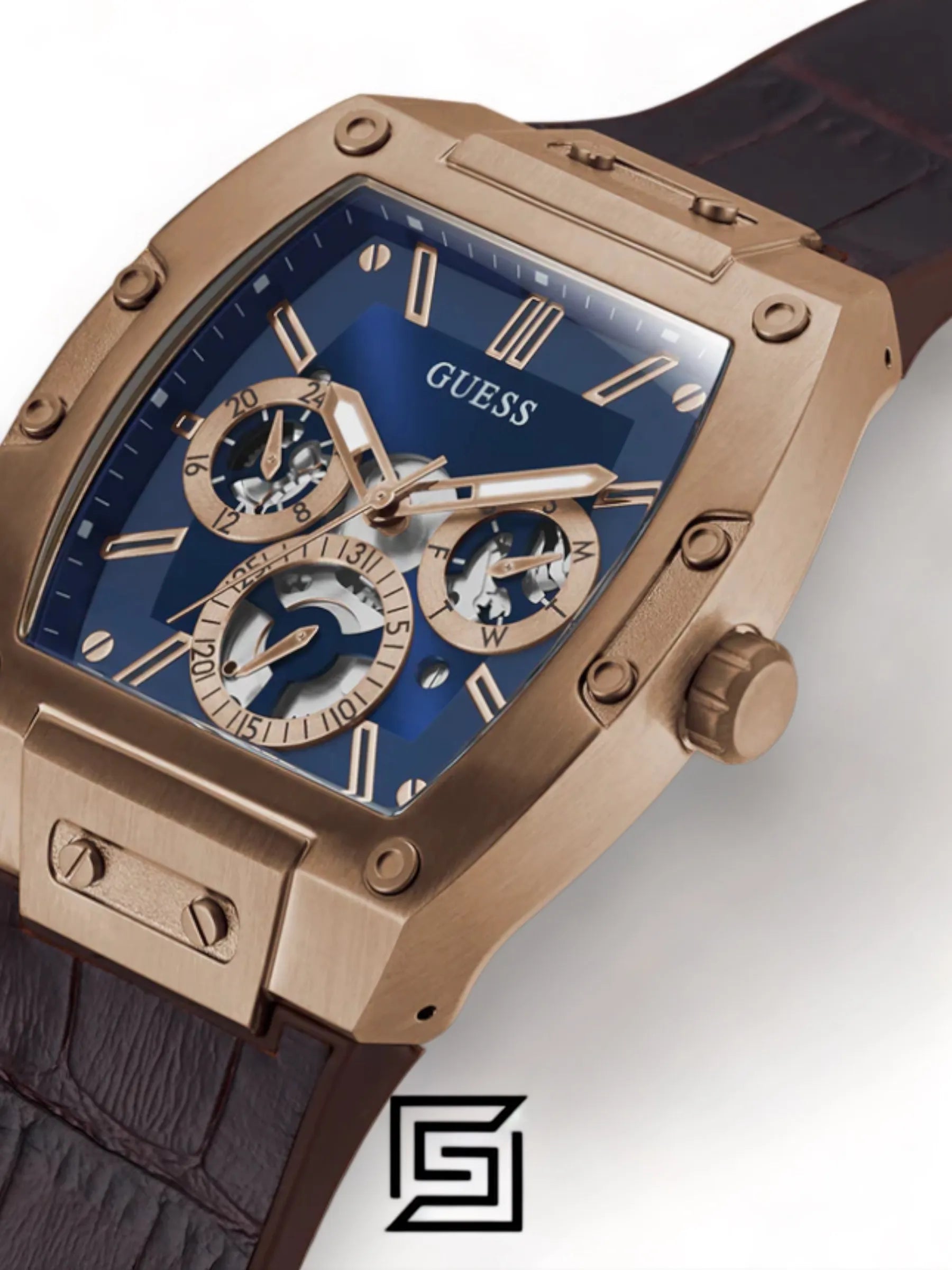 ساعات GUESS للرجال، ساعة بنية متعددة المهام GW0202G2 بلون قهوة
