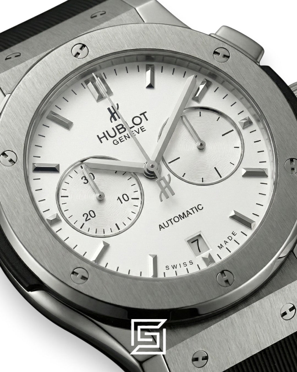 Hublot Classic Fusion White – Silver Case – Japanese Quartz – Black Rubber Strap