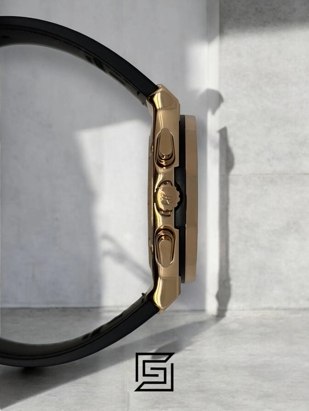 Hublot Classic Fusion Rose Gold – Black Dial – Japanese Quartz – Green Chamois Strap