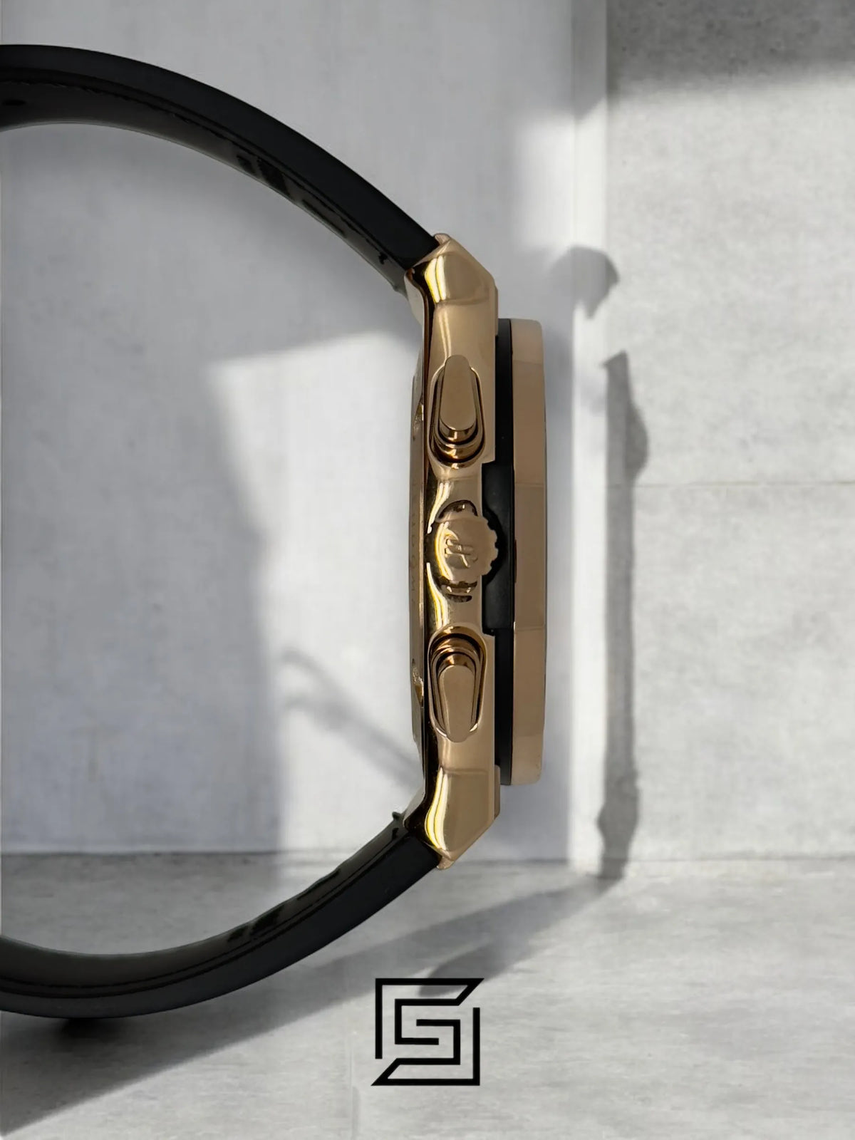 Hublot Classic Fusion Rose Gold – Black Dial – Japanese Quartz – Green Chamois Strap