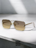 نظارات شمسية BVLGARI BV40026 للنساء - عسلي
