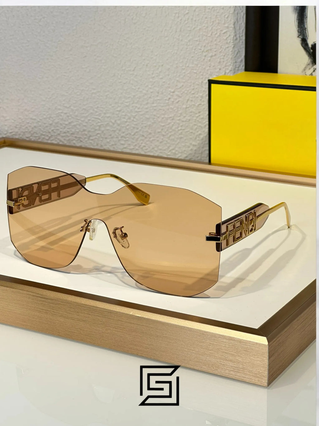 FENDI FE40067 Sunglasses For Women - orange