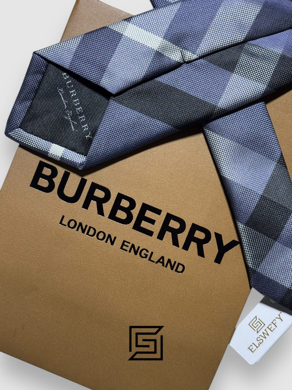Burberry - Grey Traditional Pattern