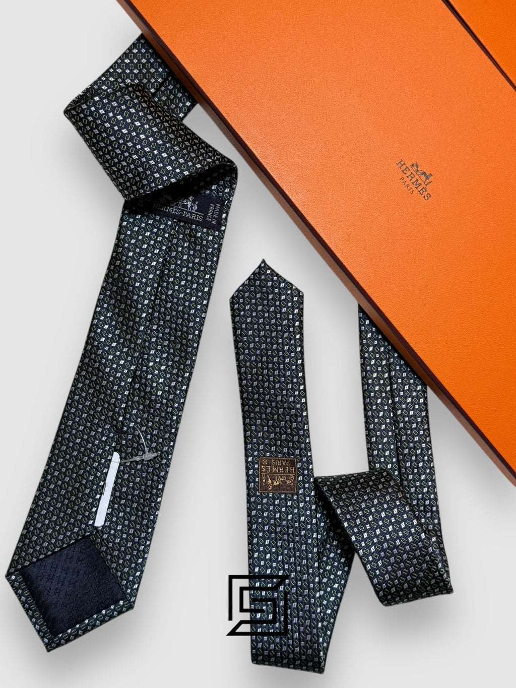 Hermes - Green With Square Multi Pattern