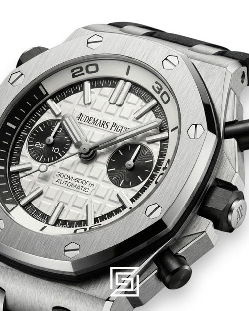 Audemars Piguet Royal Oak Offshore Diver Chronograph – White Dial – Rubber Strap – Japanese Quartz
