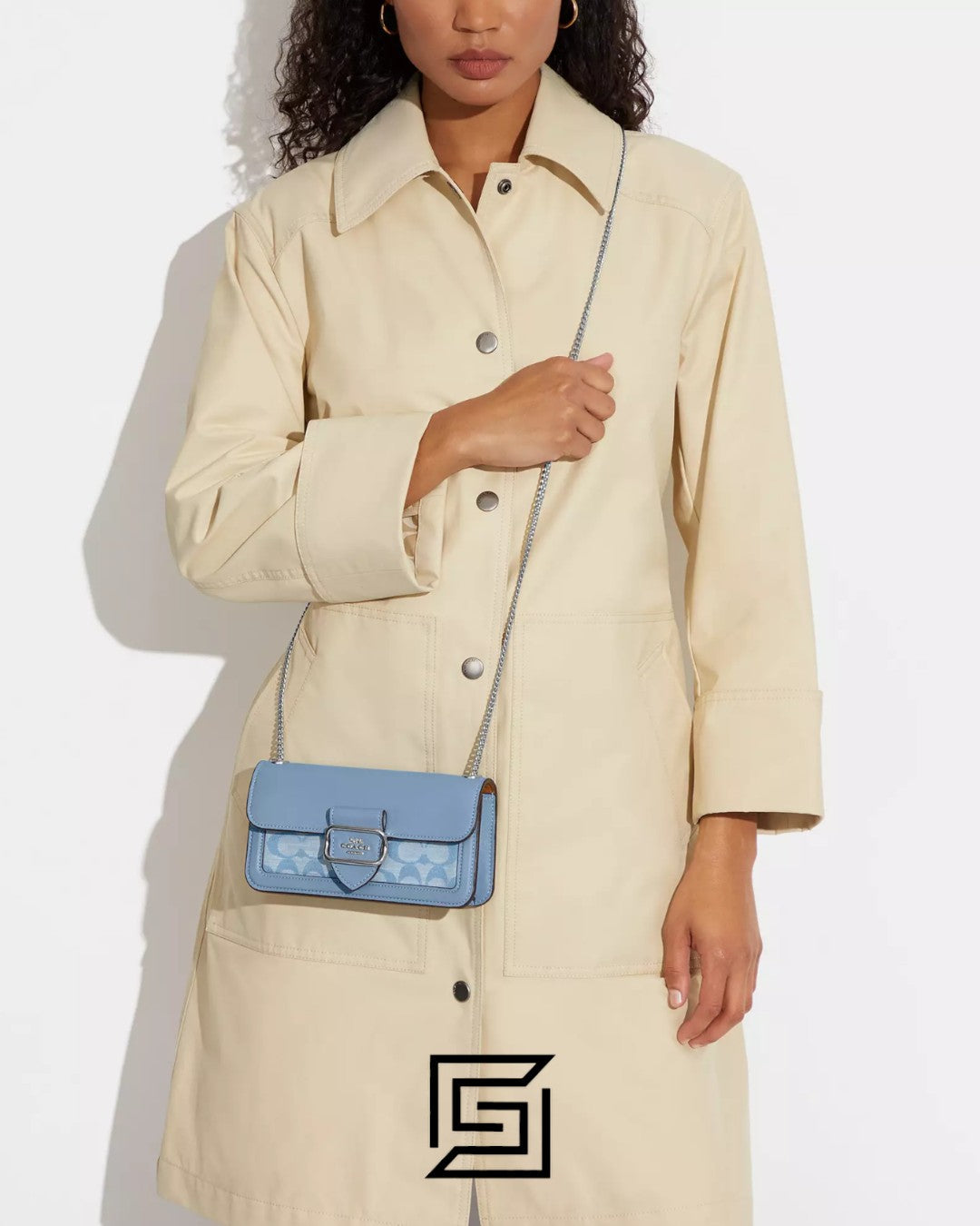 Morgan Crossbody In Signature Chambray CH150 Blue