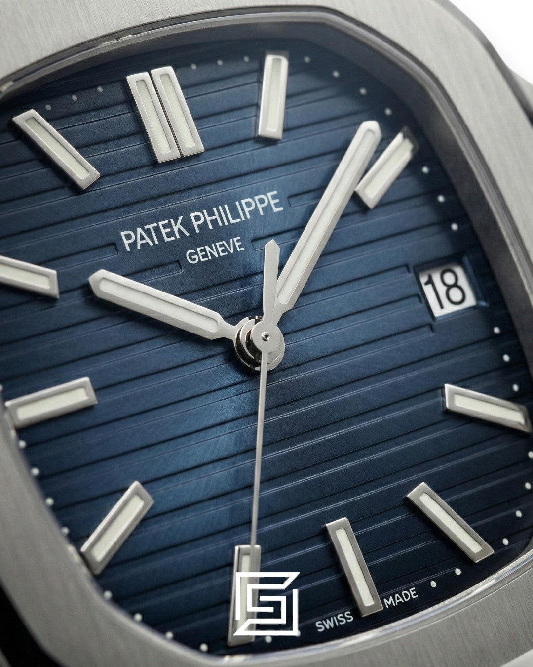 باتيك فيليب كوبيتوس - حركة أوتوماتيكية يابانية - مينا أزرق - سوار ستانلس ستيل