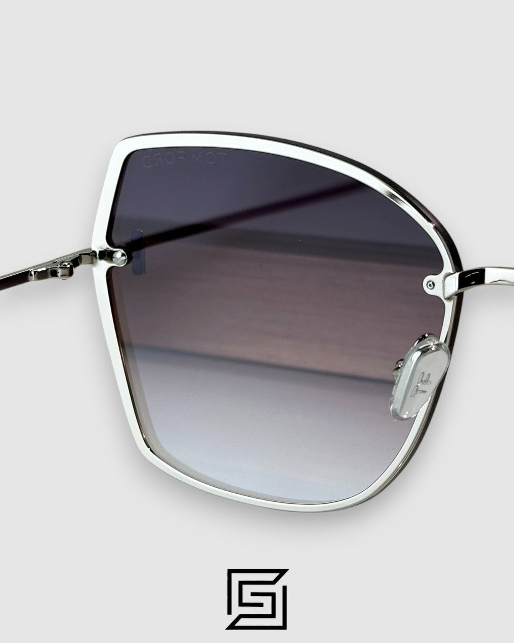 Tom Ford FT1107 عدسات فضية عاكسة وإطار فضي