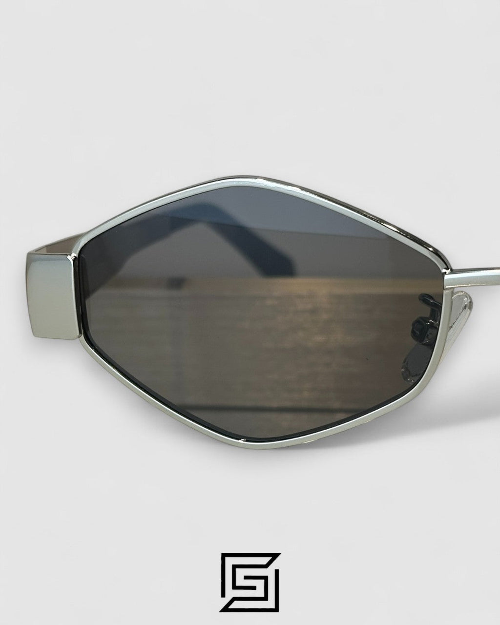 CELINE CL40254U عدسات سوداء بإطار فضي