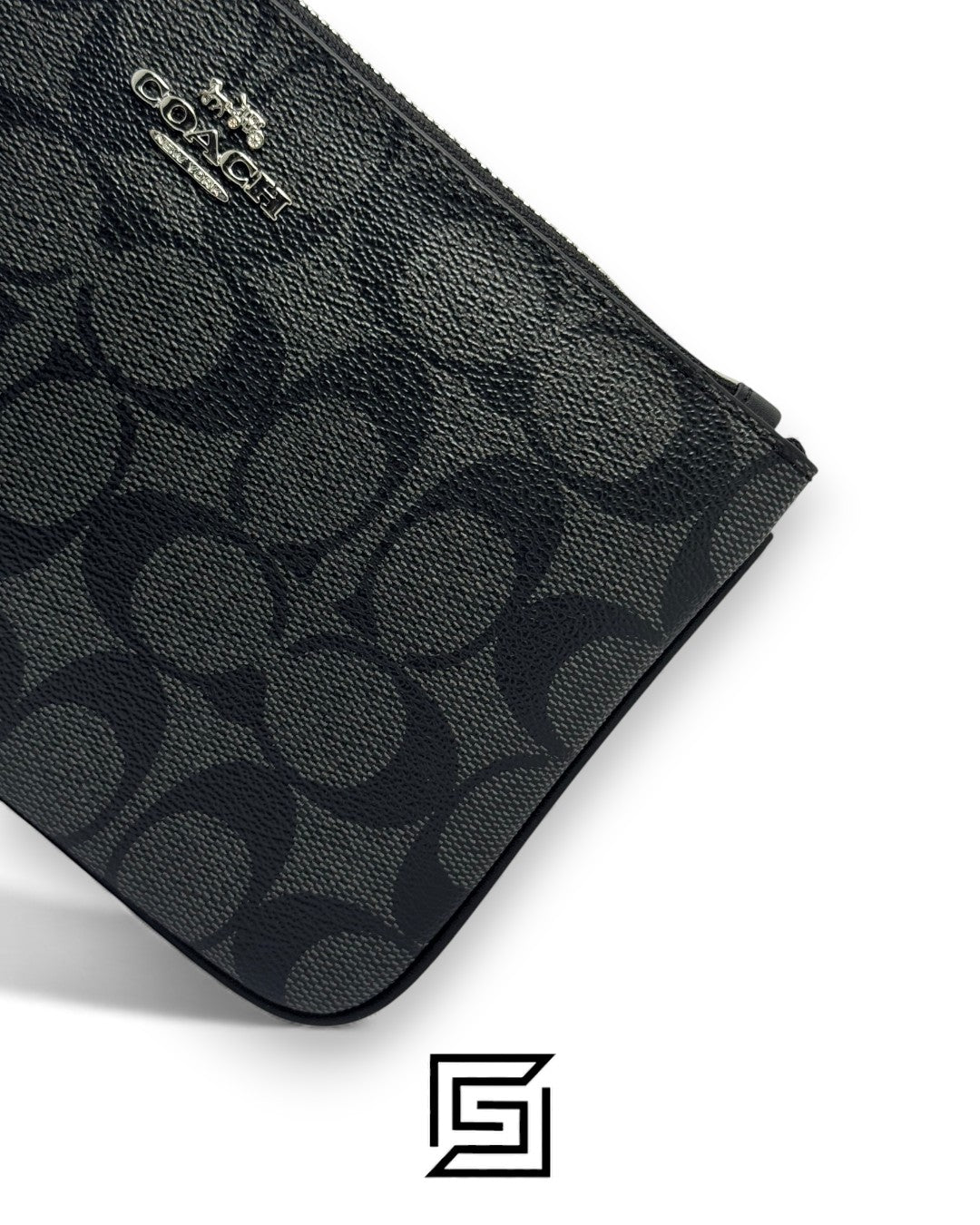 مدرب Large Wristlet قماشي بنقشة الماركة الرمادي رقم الموديل F58695
