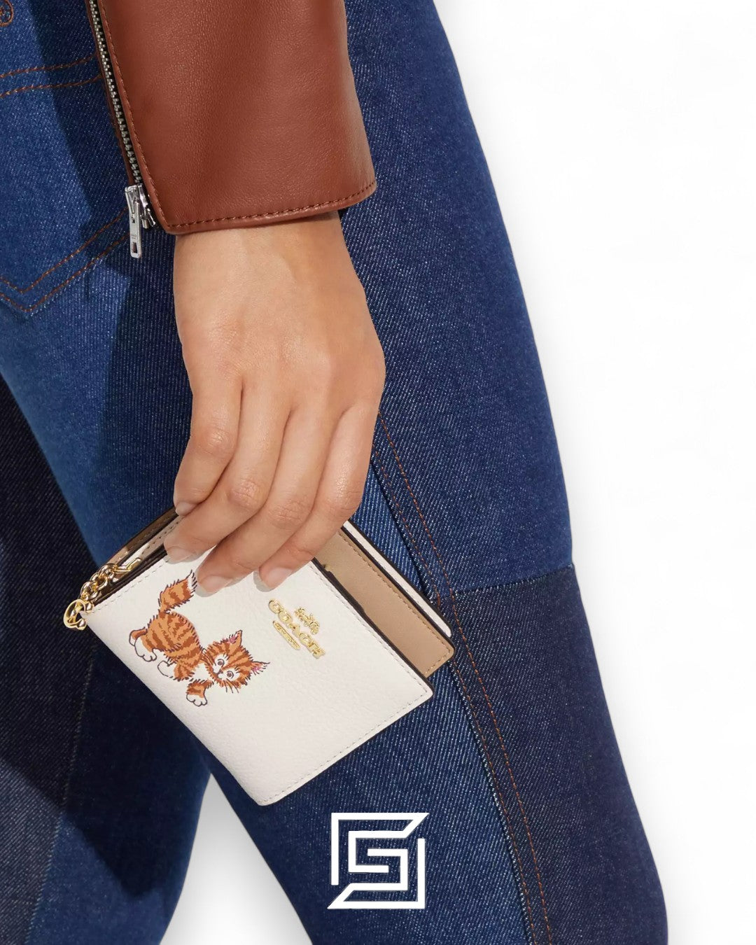 محفظة Coach Snap مع قطة راقصة – الطراز رقم CC472