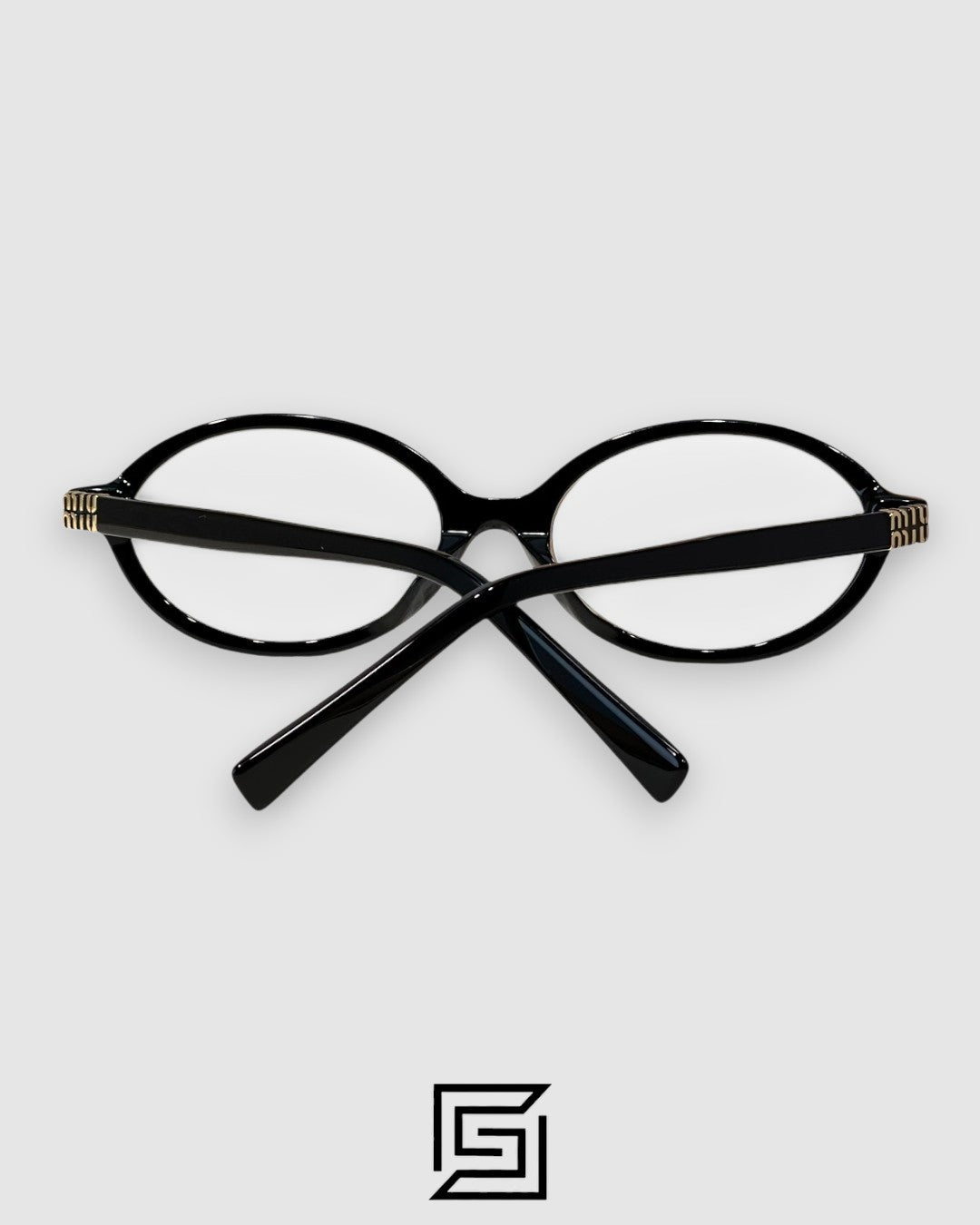 نظارة Miu Miu SMU04Z بإطار أسود وشعار ذهبي