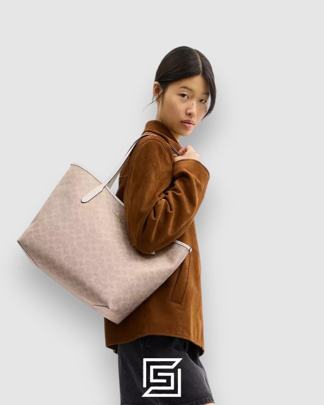 Coach City Tote Bag In Signature Canvas Khaki Style Number 5696
