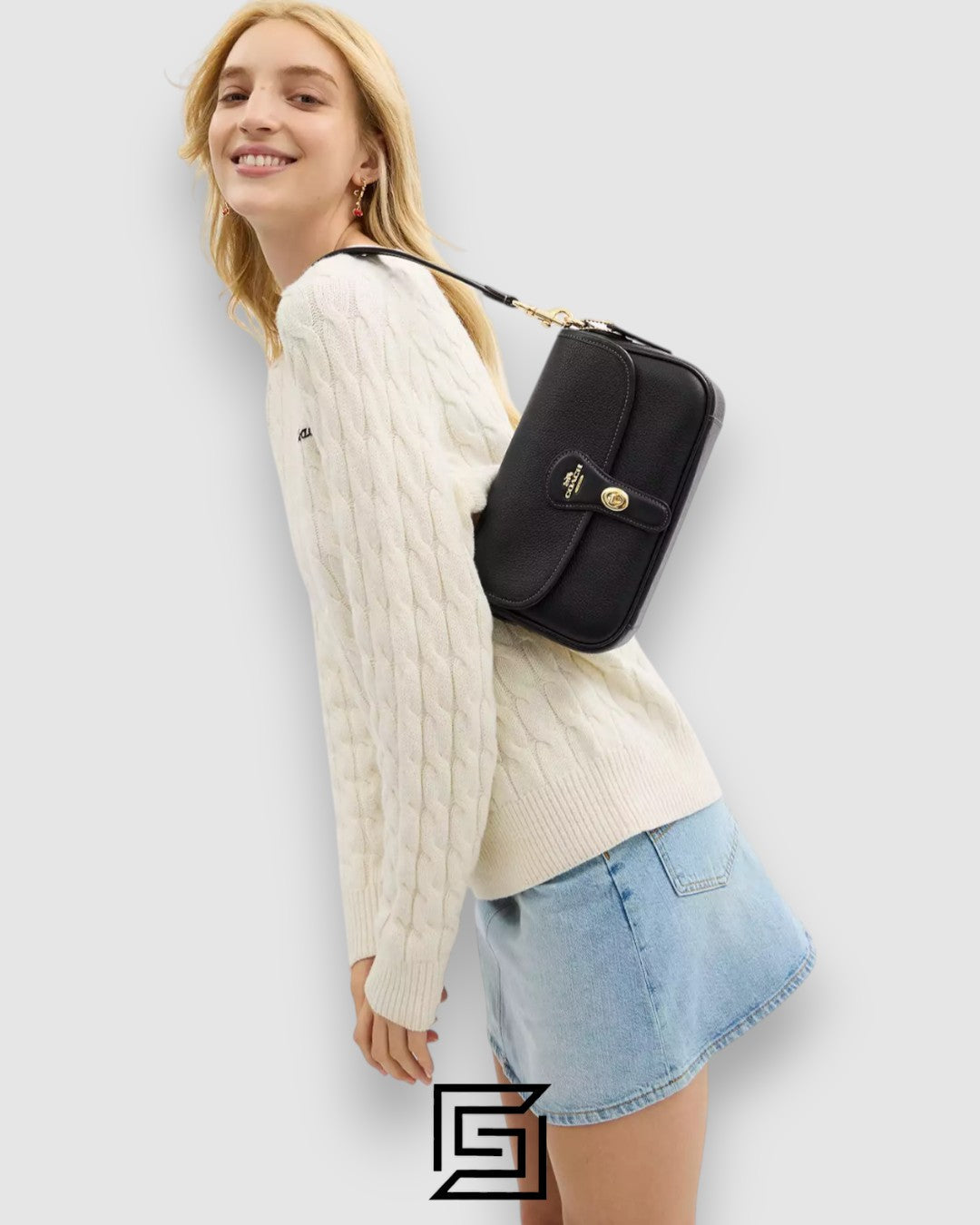 Coach Hadley Shoulder Bag in Refined Pebble Leather Black – CY683