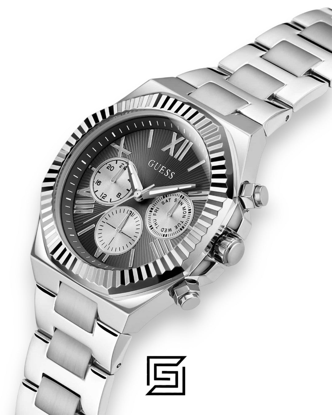ساعة يد للرجال من Guess طراز GW0703G1 من الفولاذ المقاوم للصدأ باللون الفضي مع مينا سوداء