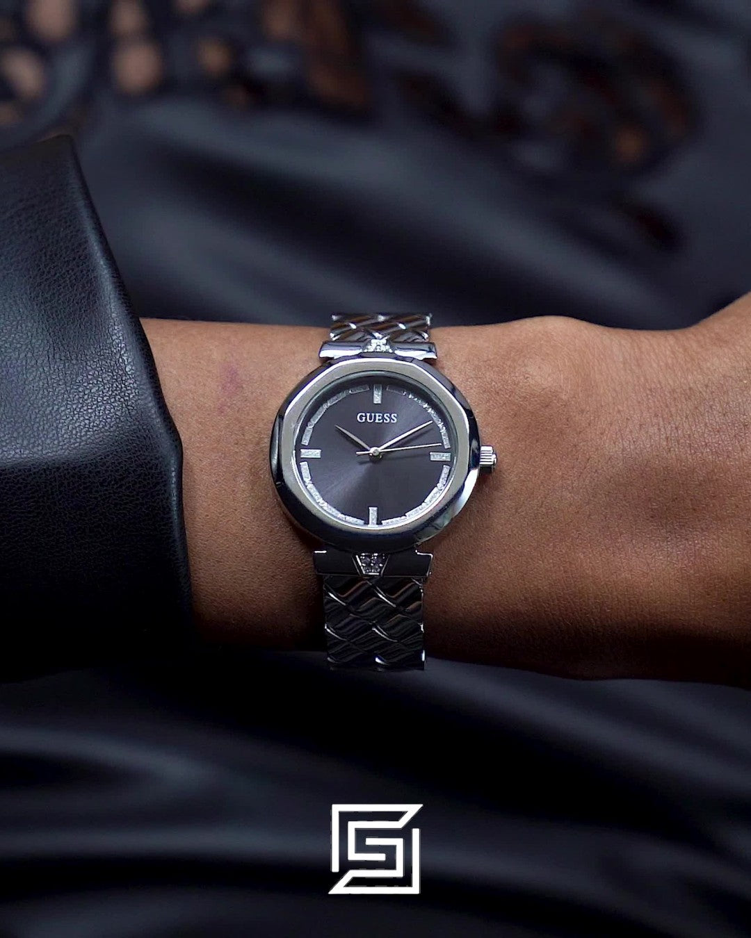Guess GW0613L1 Women's Silver Stainless Steel Black Dial Watch