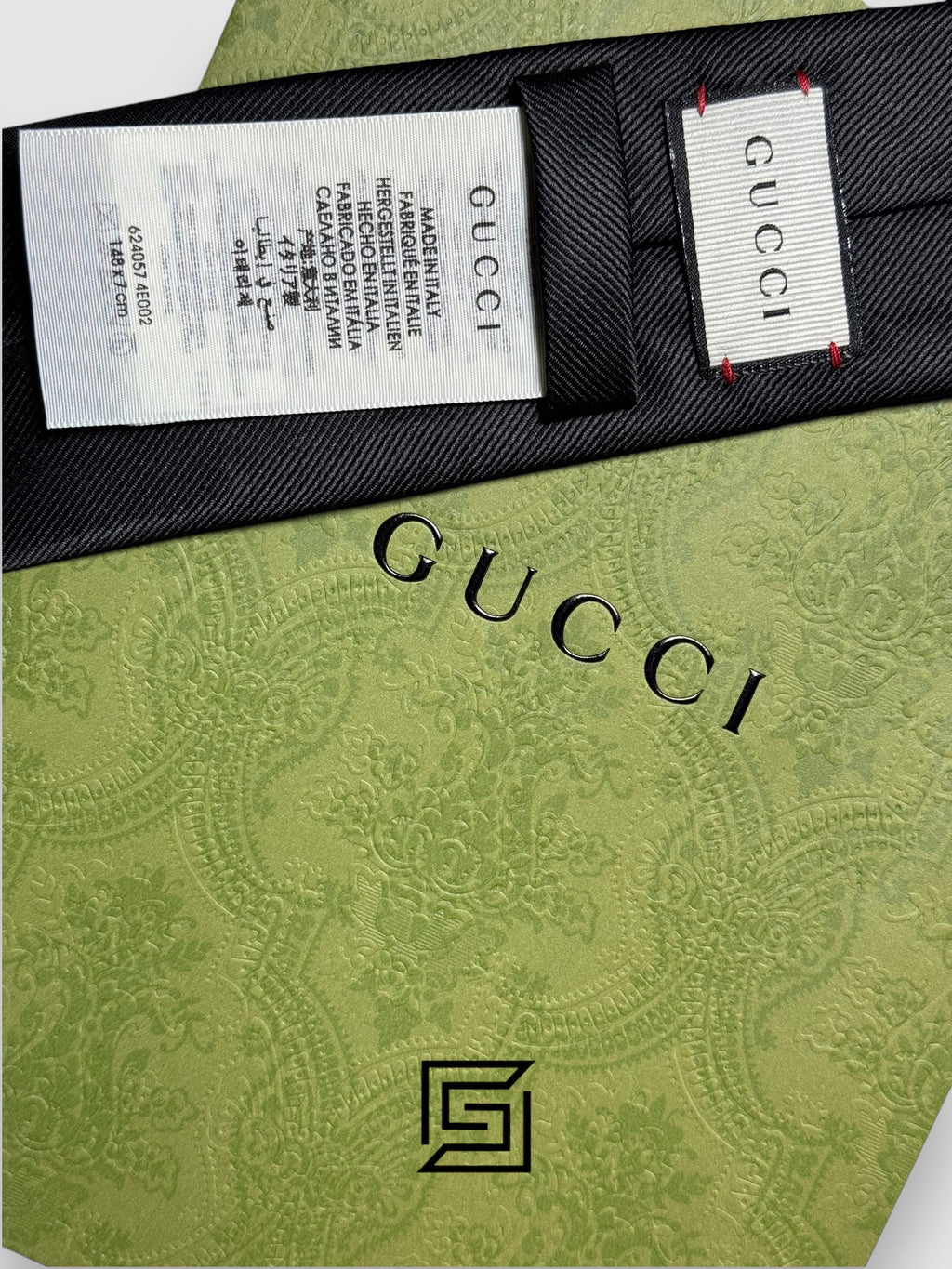 Gucci - Black Color With Gucci Ticket