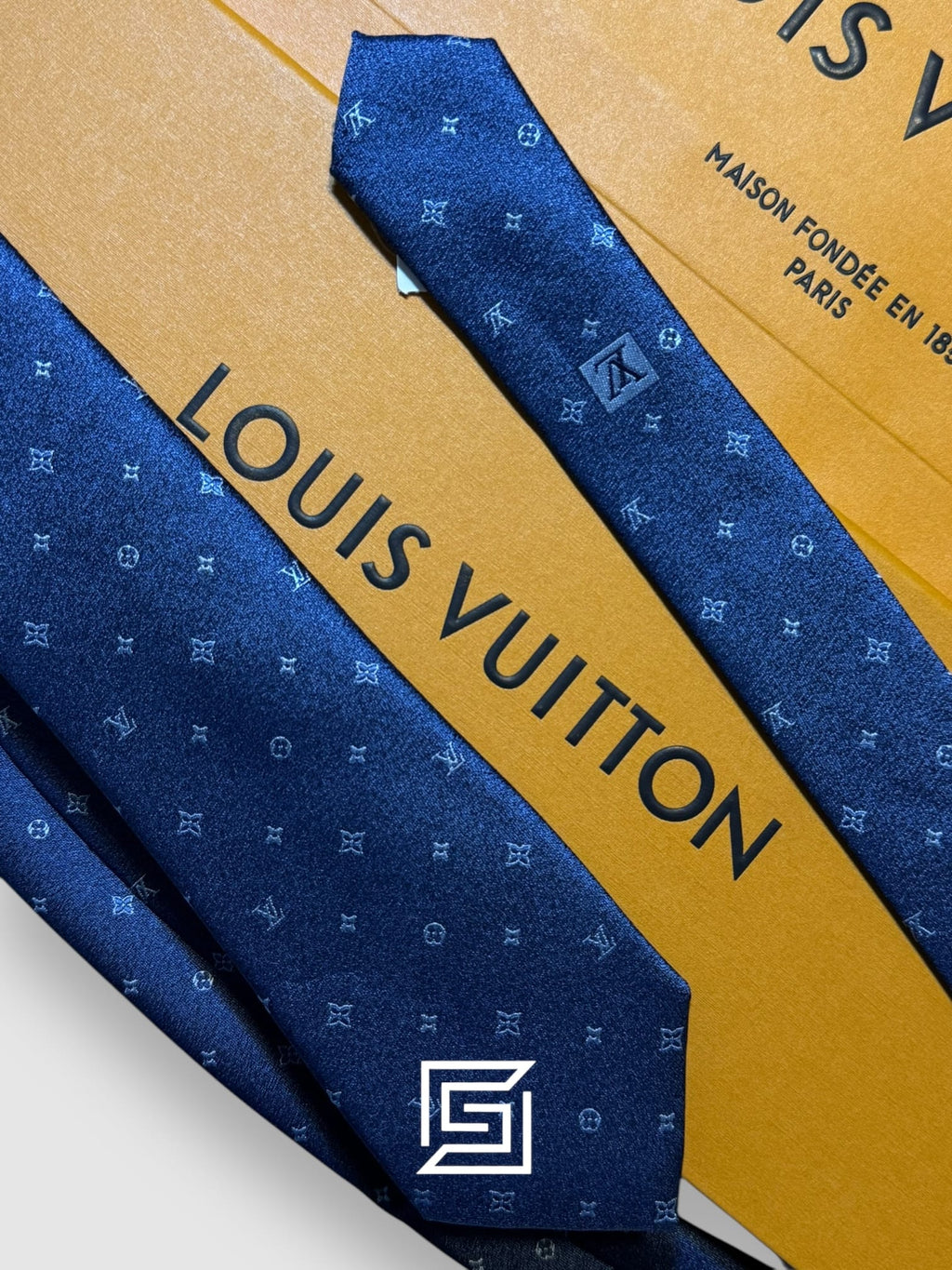 Louis Vuitton - Blue LV Big Pattern