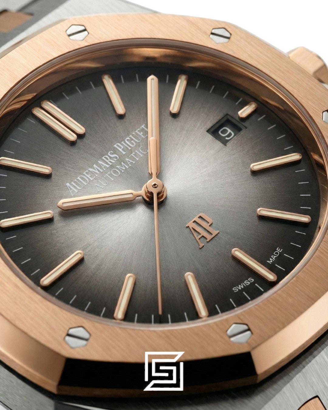 Audemars Piguet Royal Oak Automatic Flat Grey Sapphire Half Rose Gold – Two-Tone