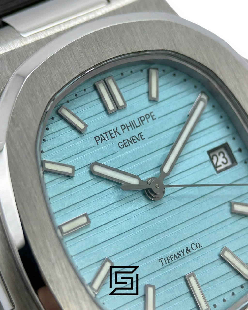 Patek Philippe Nautilus – Tiffany Dial – Black Rubber Strap – Japanese Automatic