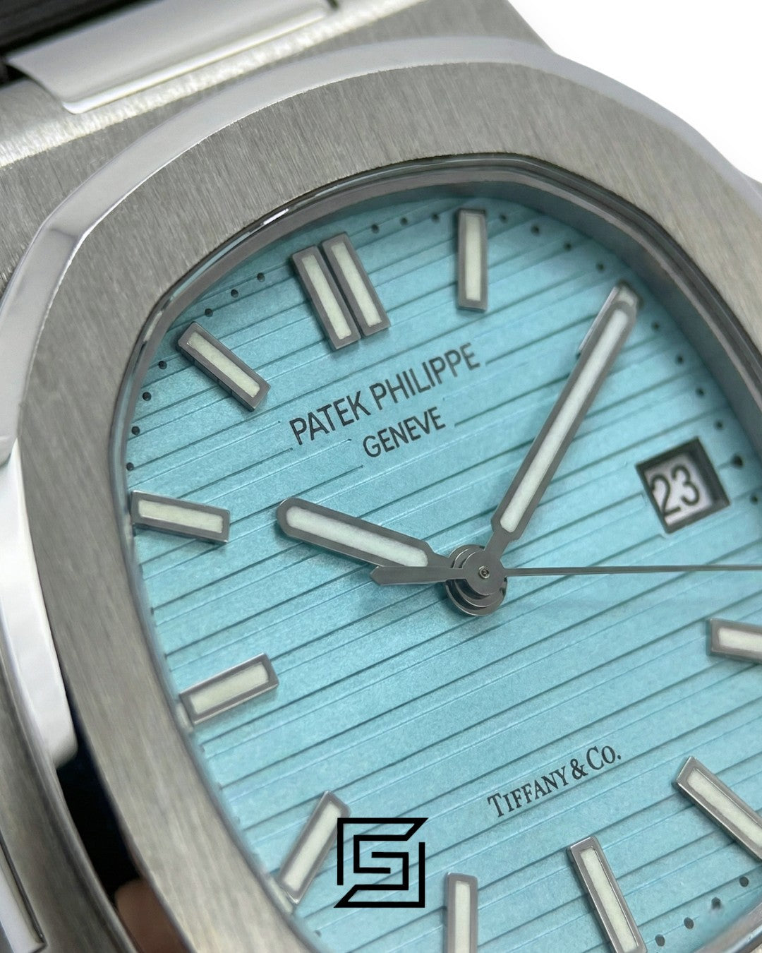 Patek Philippe Nautilus – Tiffany Dial – Black Rubber Strap – Japanese Automatic