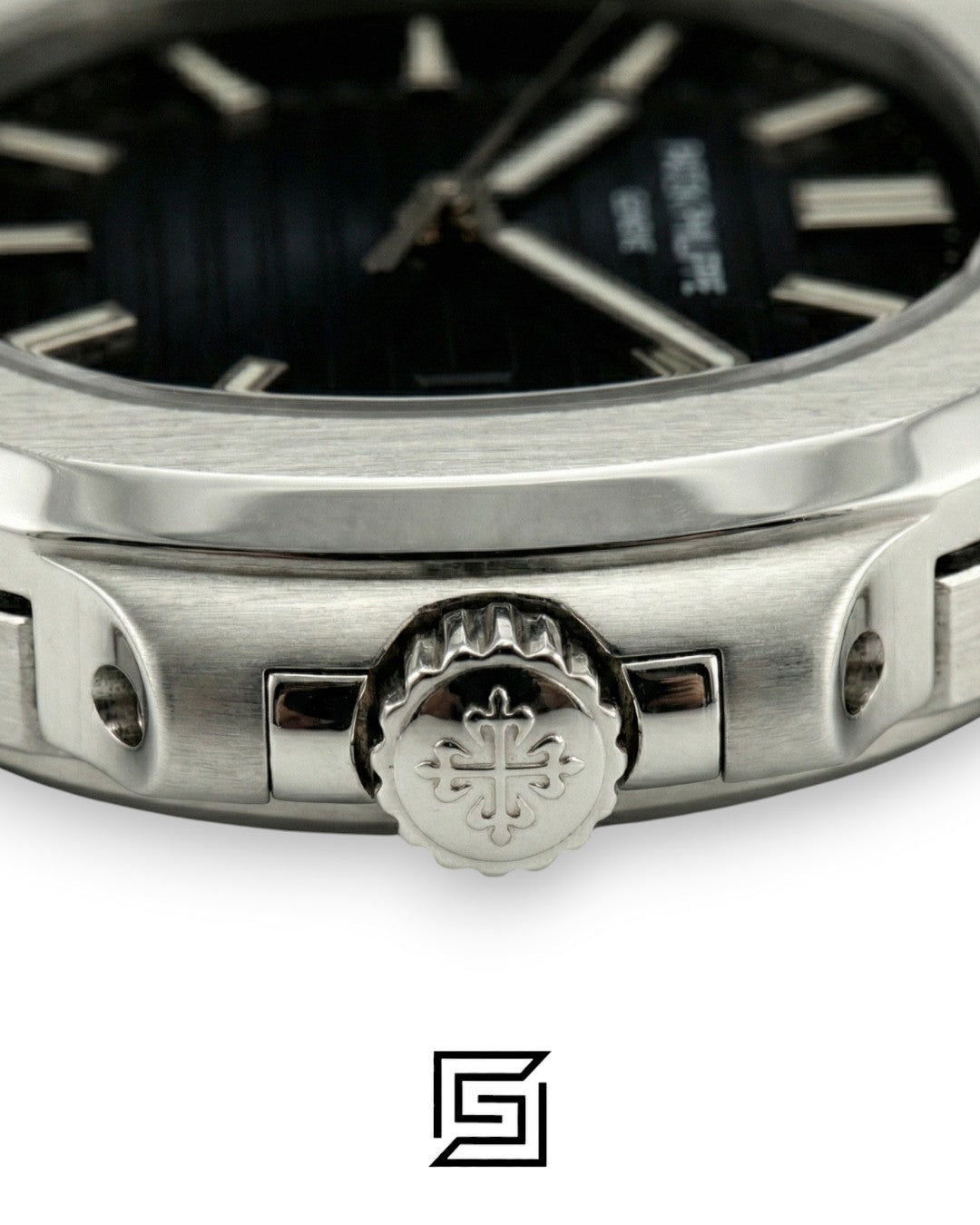 Patek Philippe Nautilus – Black Dial - Silver Stainless Steel Bracelet - Japanese Automatic