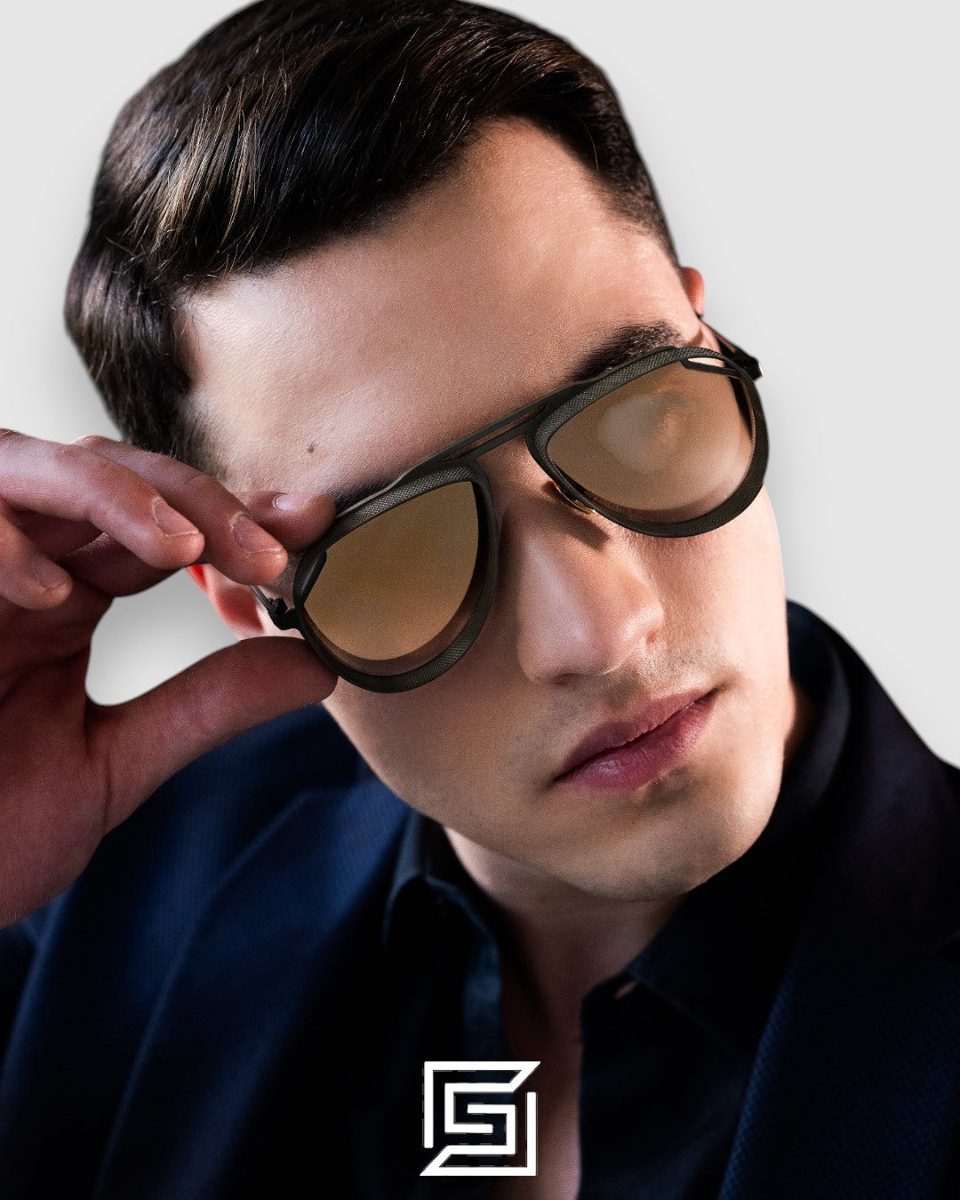 Vysen The Tom - T6 Dark Military Green Matte Frame Gold Mirror Gradient Lenses