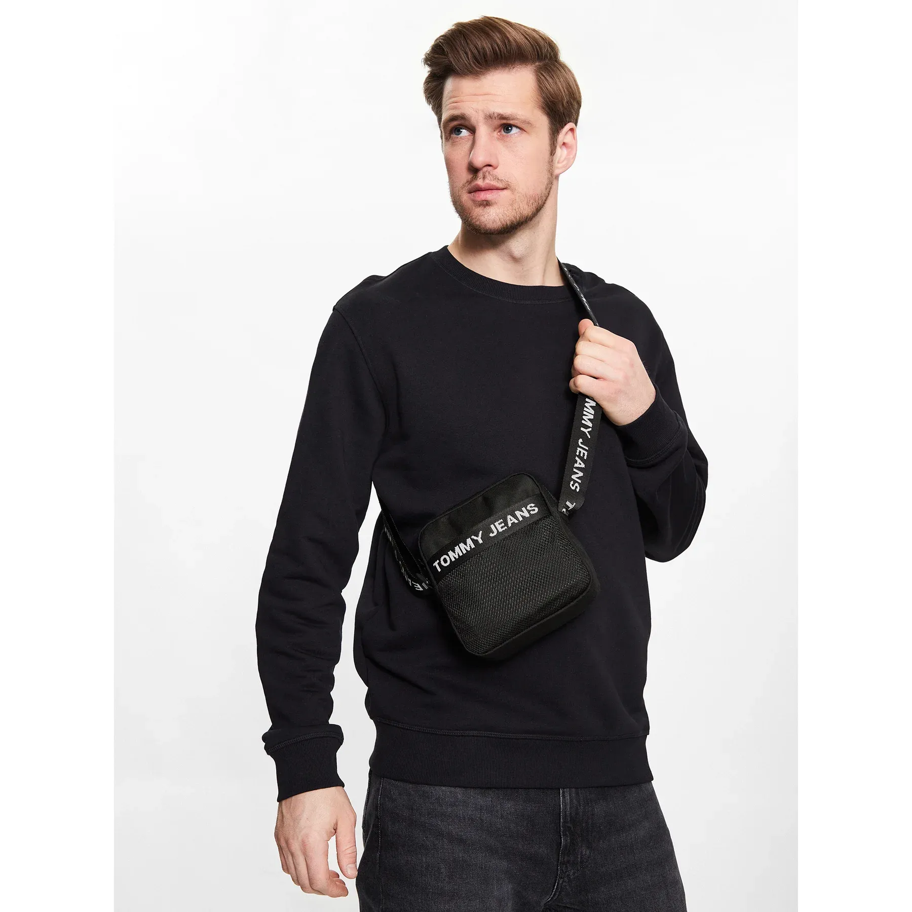 Bags,Leather,Men ORIGINAL Tommy Hilfiger leather Tommy Jeans Bag AM0AM10901 Black Tommy Hilfiger