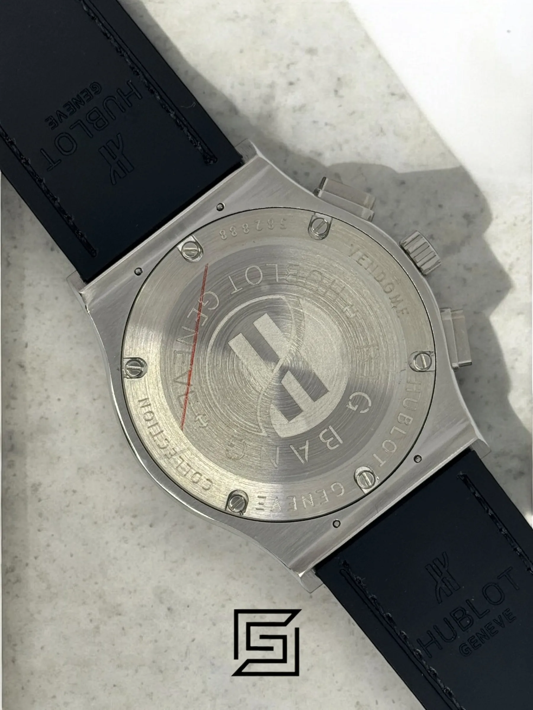 Men,Watches watches HUBLOT CLASSIC NEW - Green Chamois Band - Black Dial - Silver Body Hublot