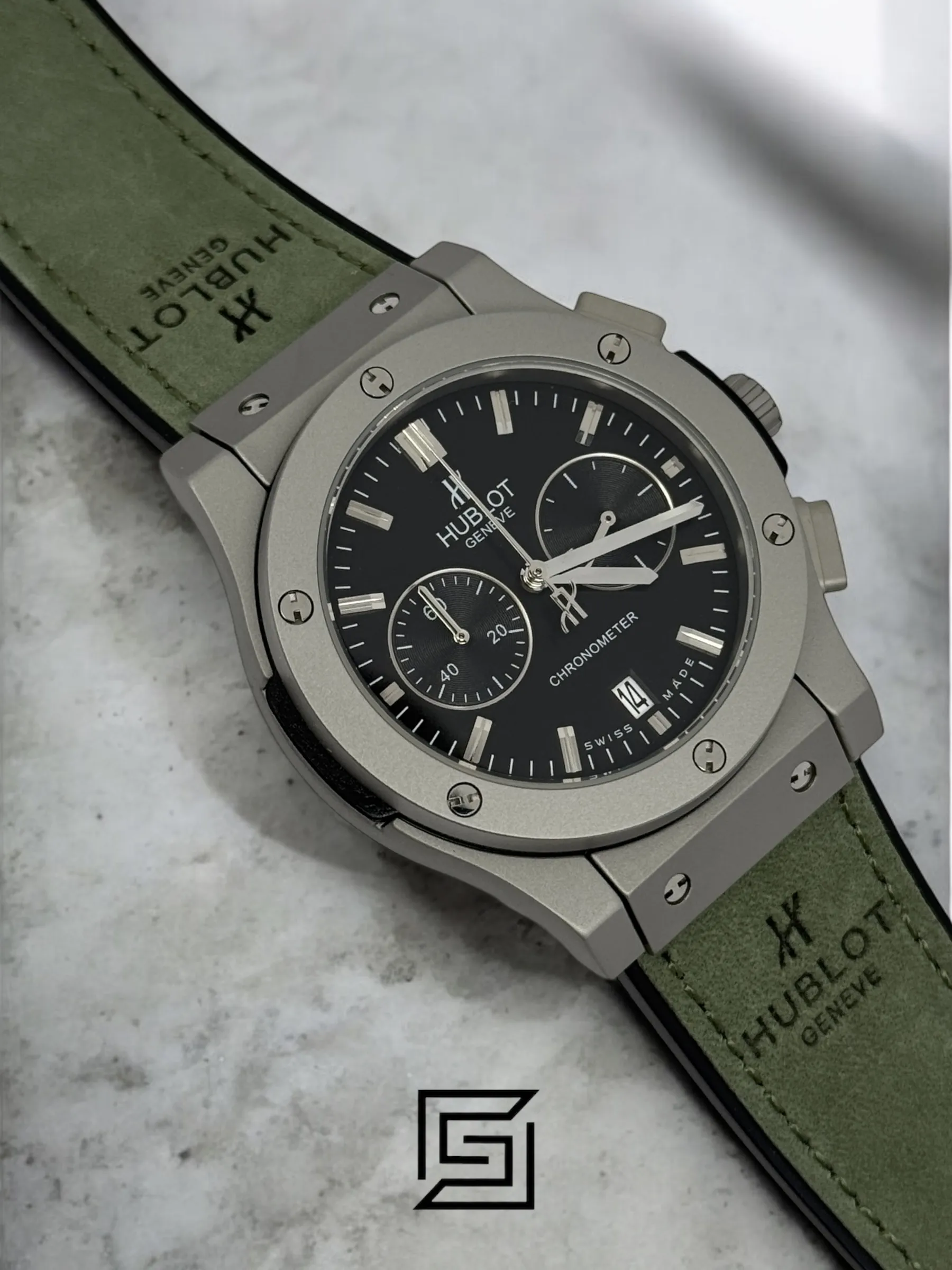 Men,Watches watches HUBLOT CLASSIC NEW - Green Chamois Band - Black Dial - Titanium Grey Body Hublot