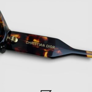 ⁦Dior Signature S13F Black Lenses and Tiger Brown Frame with Gold Logo Luxury Sunglasses⁩ - الصورة ⁦9⁩