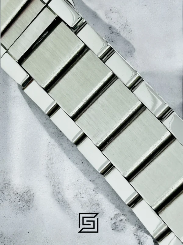 Men,Watches watches HUBLOT CLASSIC NEW - Silver Metal Band - Blue Dial - Silver Body Hublot