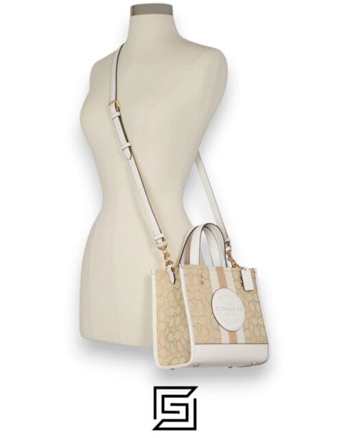Bags,Leather,Women Dempsey Tote 22 In Signature Jacquard With Stripe And Coach Patch Style No. C8417 Coach