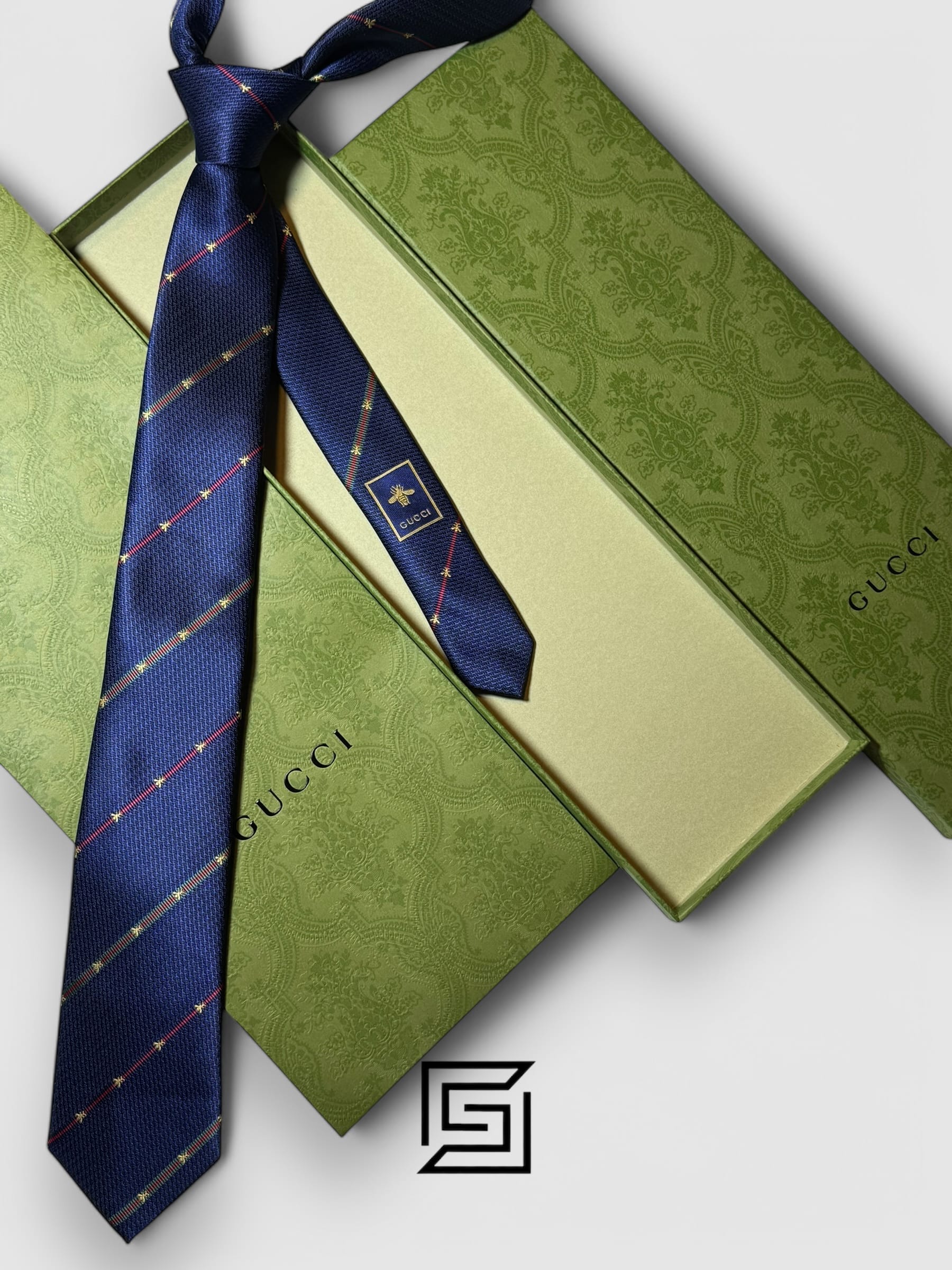 Ties Gucci - Blue Color With Gold Small Bee Constant Small Pattern Gucci