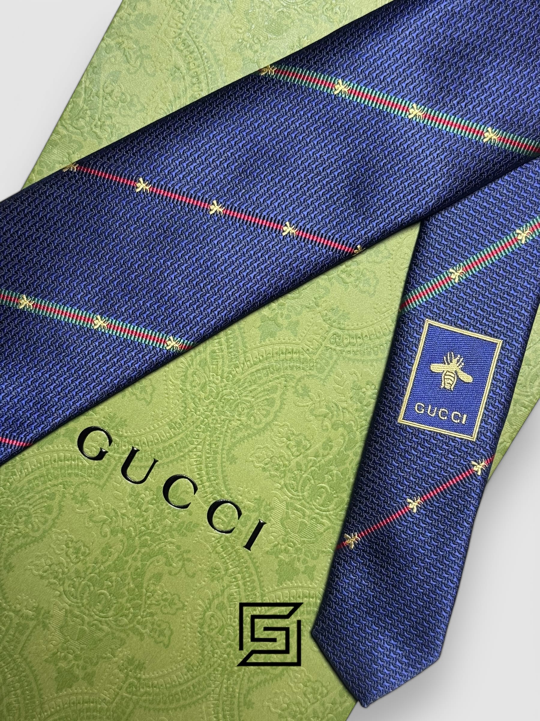 Ties Gucci - Blue Color With Gold Small Bee Constant Small Pattern Gucci