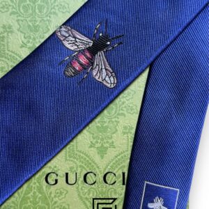 Collection Gucci - Navy Blue Color With Big Bee Signature Gucci