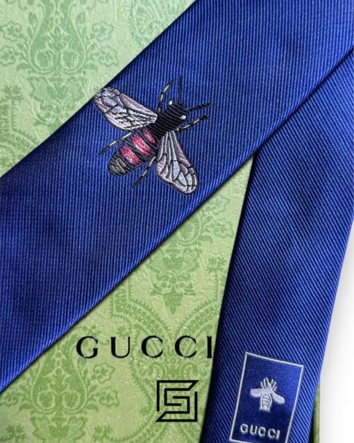 Collection Gucci - Navy Blue Color With Big Bee Signature Gucci