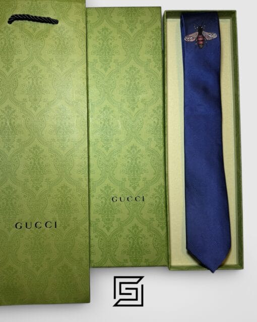 Collection Gucci - Navy Blue Color With Big Bee Signature Gucci