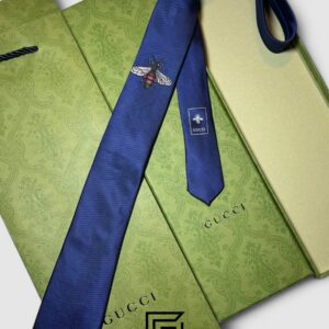 Collection Gucci - Navy Blue Color With Big Bee Signature Gucci