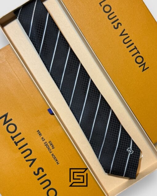 Ties Louis Vuitton - Black - White Striped Italian Style Louis Vuitton