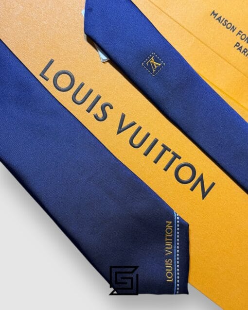 Ties Louis Vuitton - Navy Blue LV Yellow Logo End Of Tie Louis Vuitton