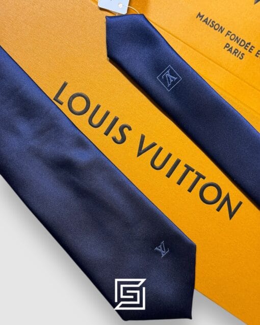 Ties Louis Vuitton - Navy Blue Basic With LV Logo Louis Vuitton