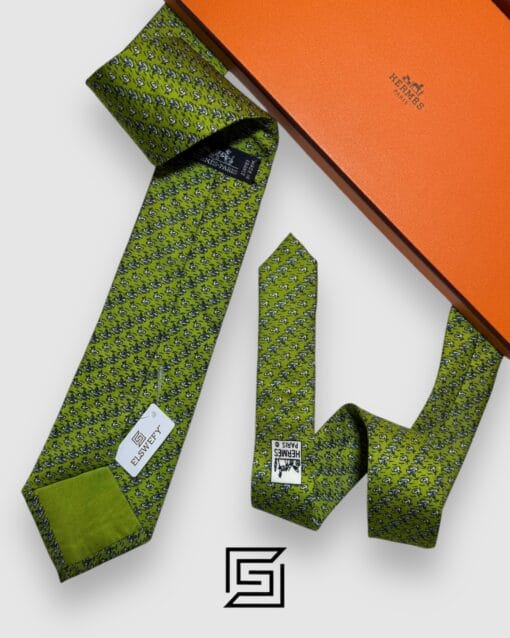 Ties Hermes - Green With Horse Pattern Italian Style Hermes
