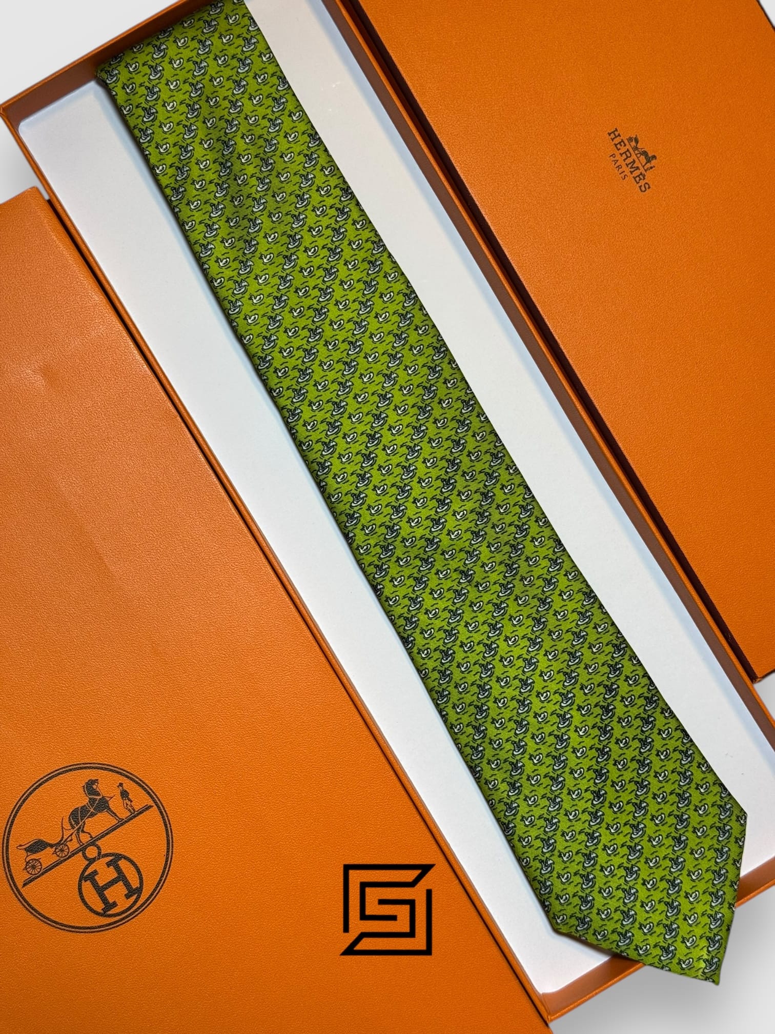 Ties Hermes - Green With Horse Pattern Italian Style Hermes