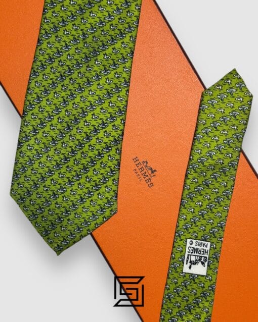 Ties Hermes - Green With Horse Pattern Italian Style Hermes